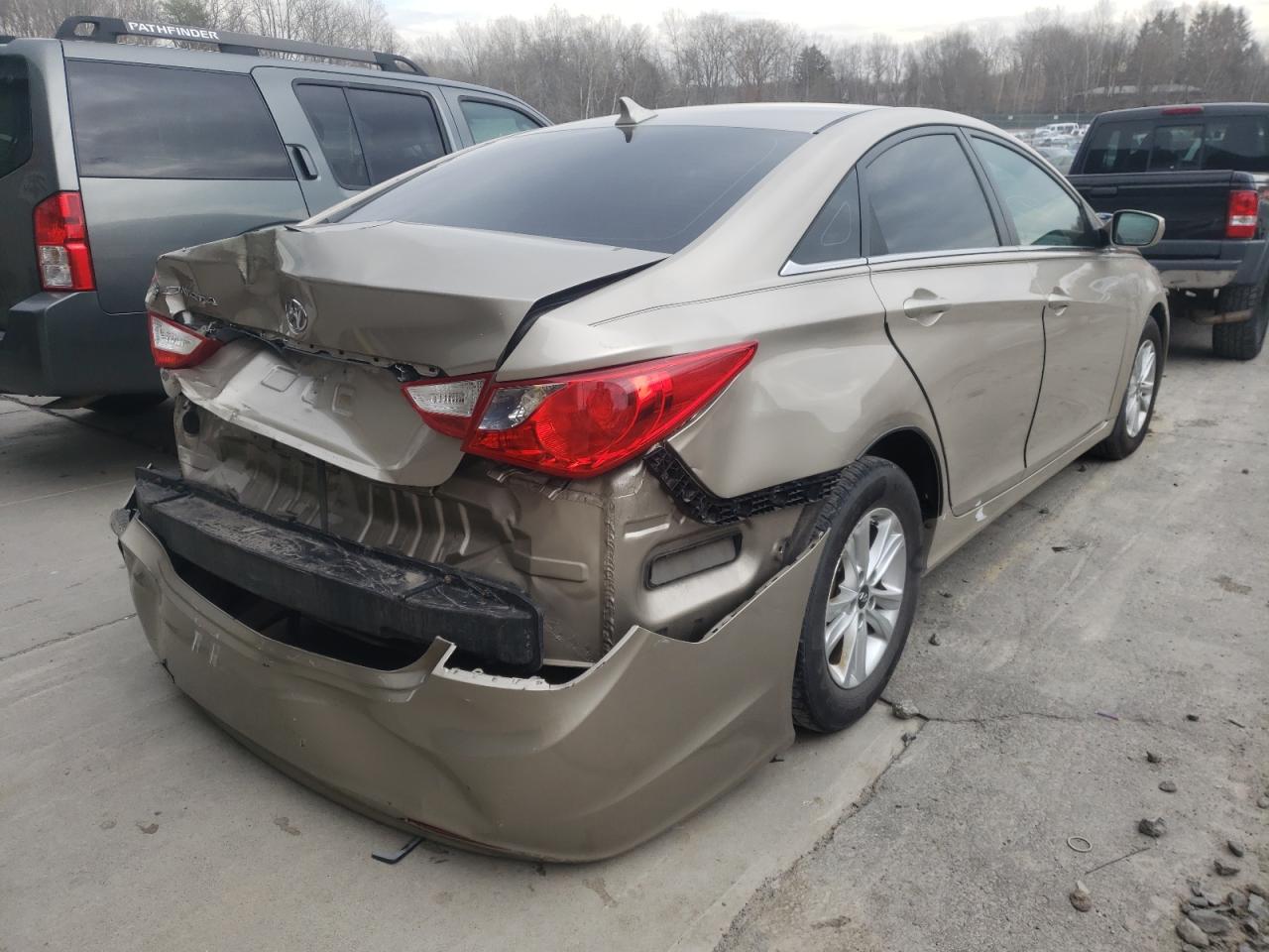 Photo 4 from auction – 2011 HYUNDAI SONATA GLS with VIN 5NPEB4AC8BH302237
