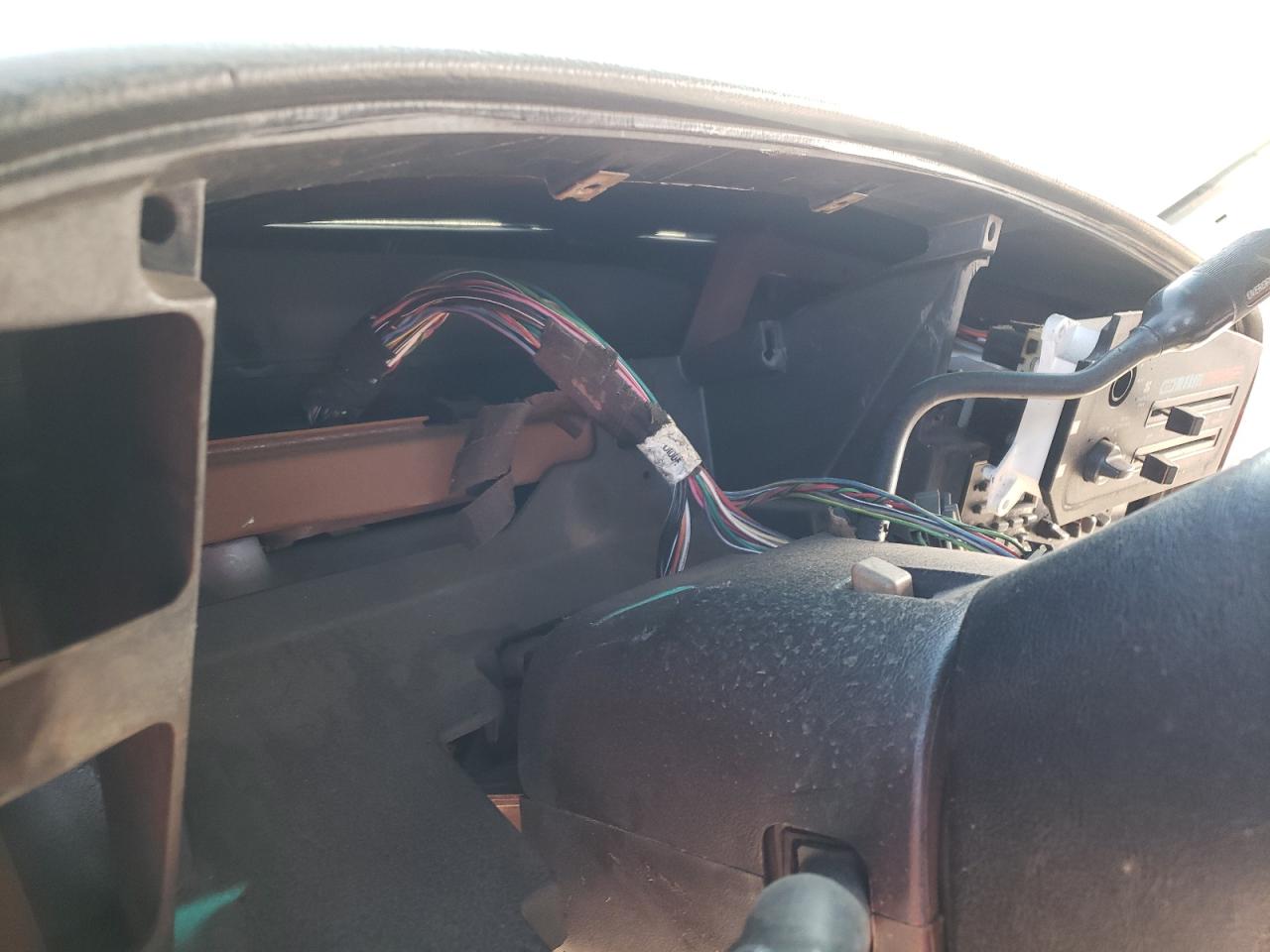 Photo 8 from auction – 1993 FORD ECONOLINE with VIN 1FBJS31H0PHB81783