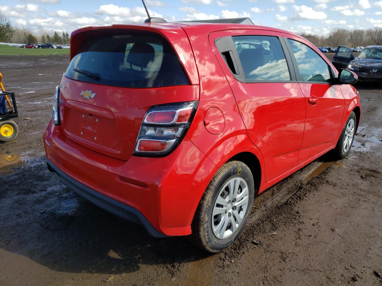 Photo 4 from auction – 2020 CHEVROLET SONIC with VIN 1G1JG6SB8L4127960