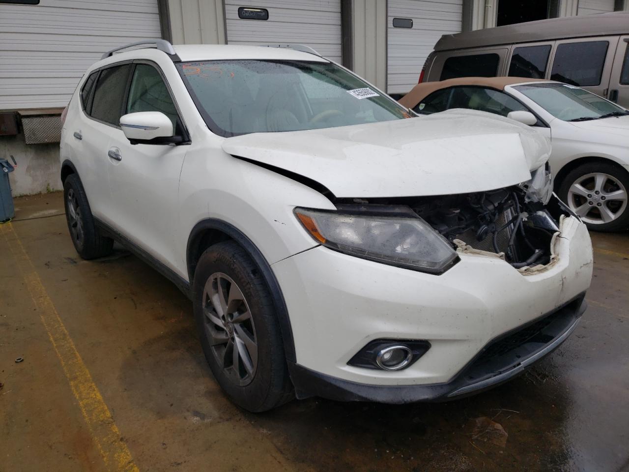 NISSAN ROGUE S 2015 with VIN 5N1AT2MTXFC859675 - Photo from auction