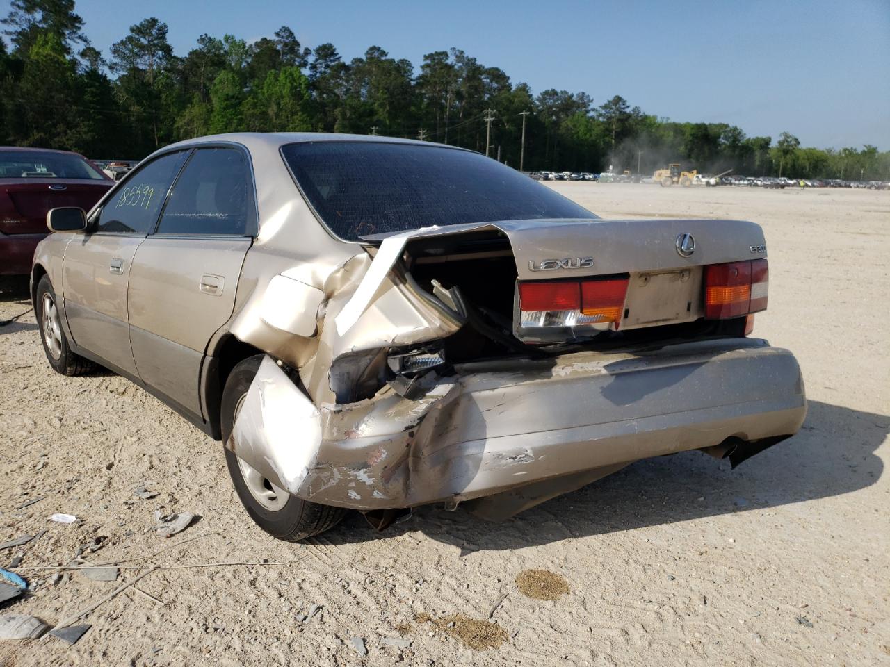 Photo 3 from auction – 1997 LEXUS ES 300 with VIN JT8BF22G1V5003429
