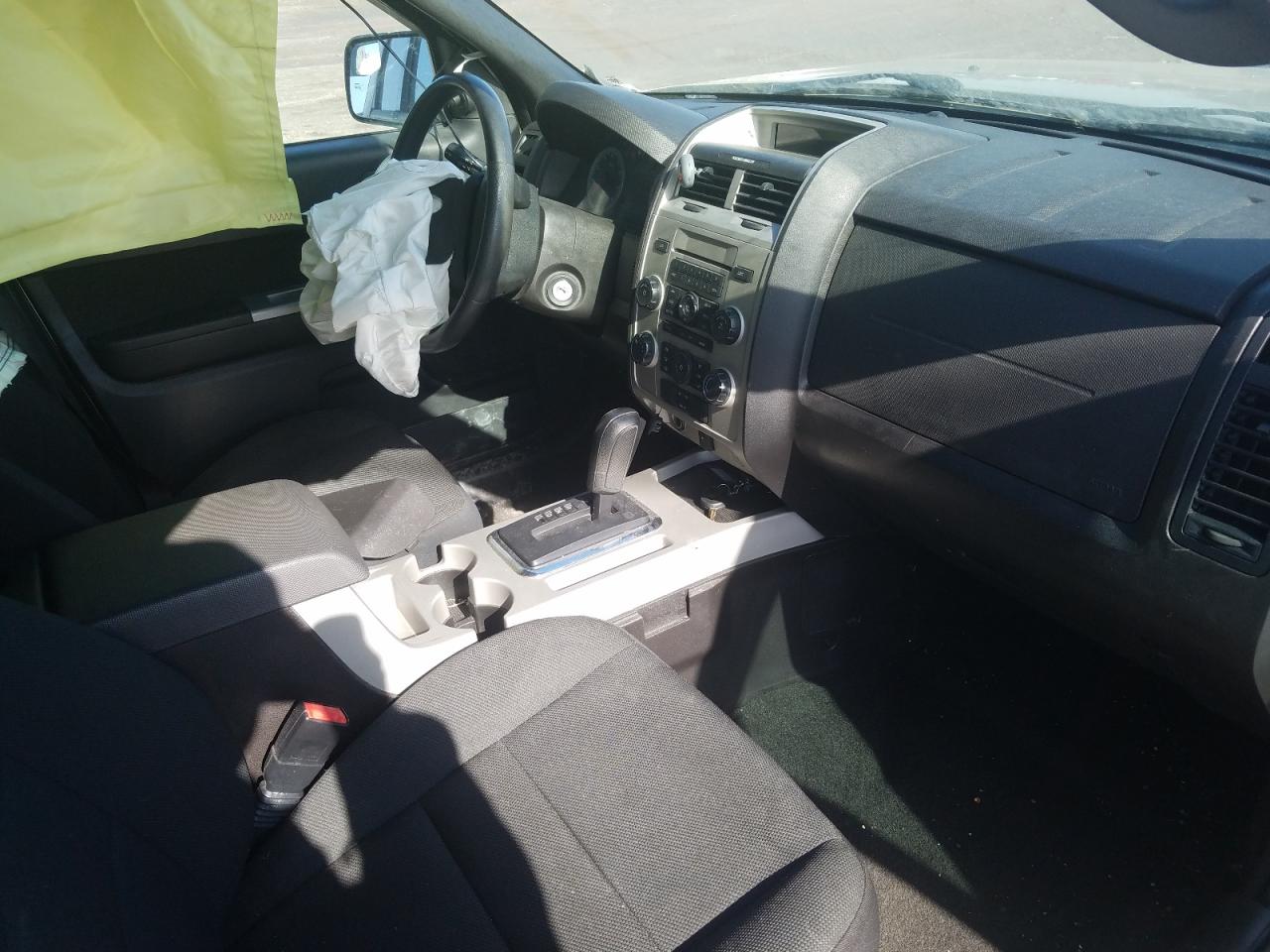 Photo 5 from auction – 2010 FORD ESCAPE XLT with VIN 1FMCU0D71AKA50948