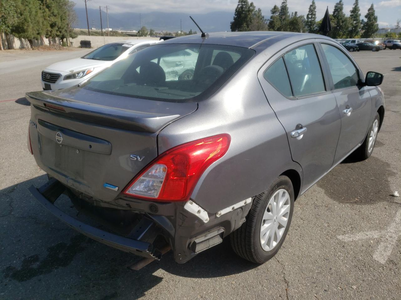 Photo 4 from auction – 2017 NISSAN VERSA S with VIN 3N1CN7AP2HL816356