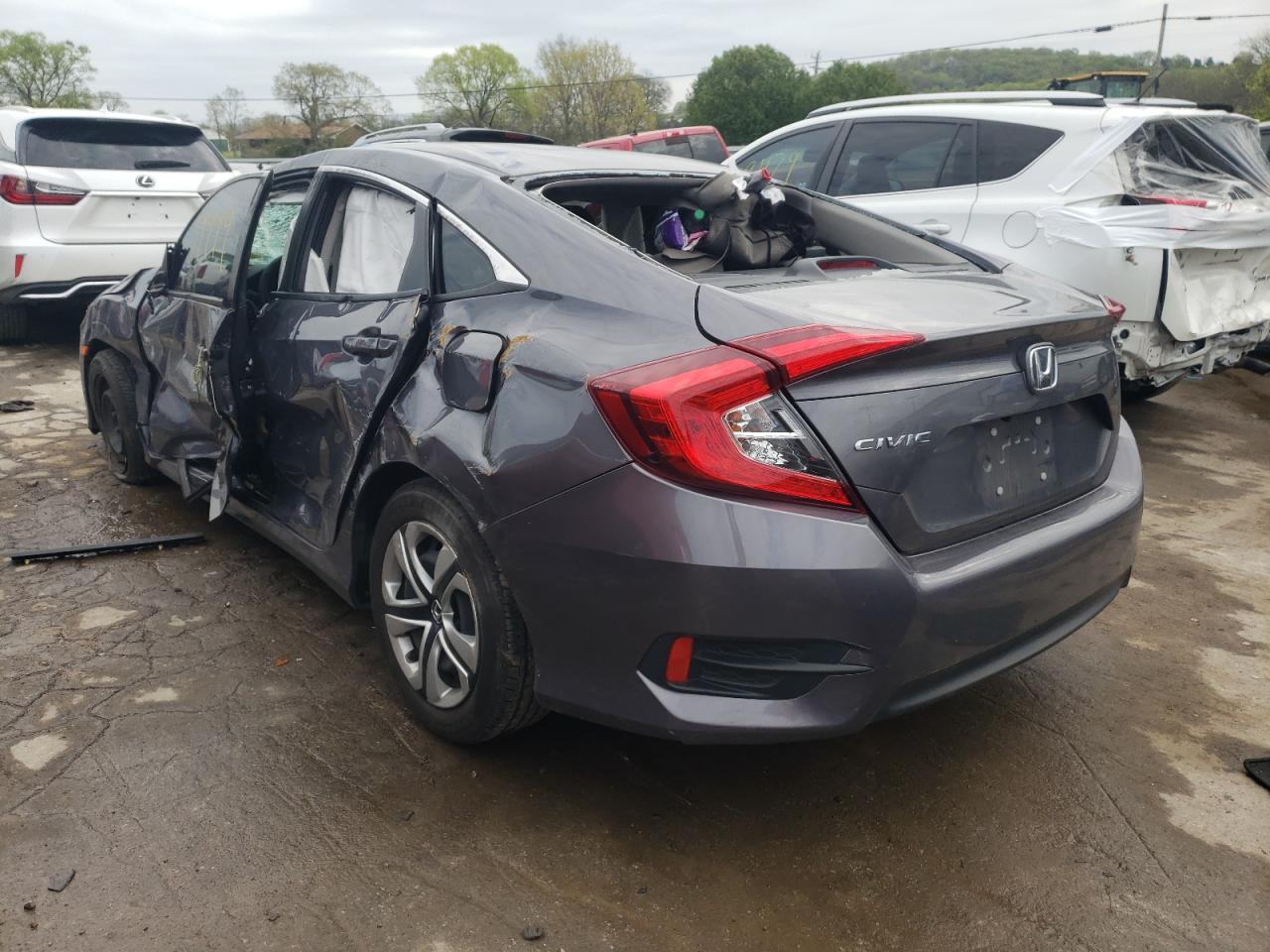 Photo 3 from auction – 2017 HONDA CIVIC LX with VIN 2HGFC2F51HH512469