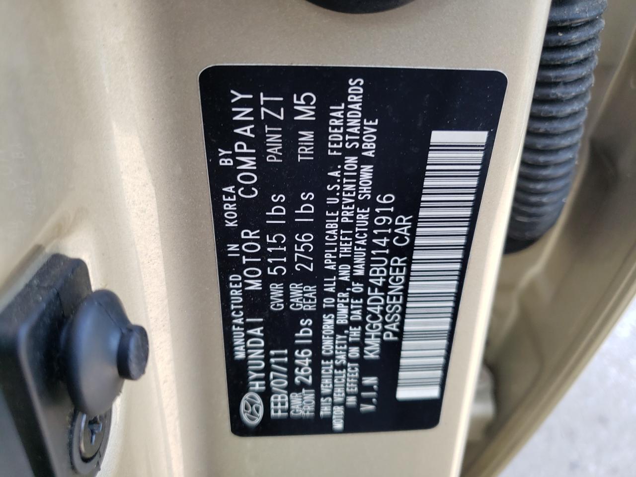Photo 10 from auction – 2011 HYUNDAI GENESIS 4. with VIN KMHGC4DF4BU141916