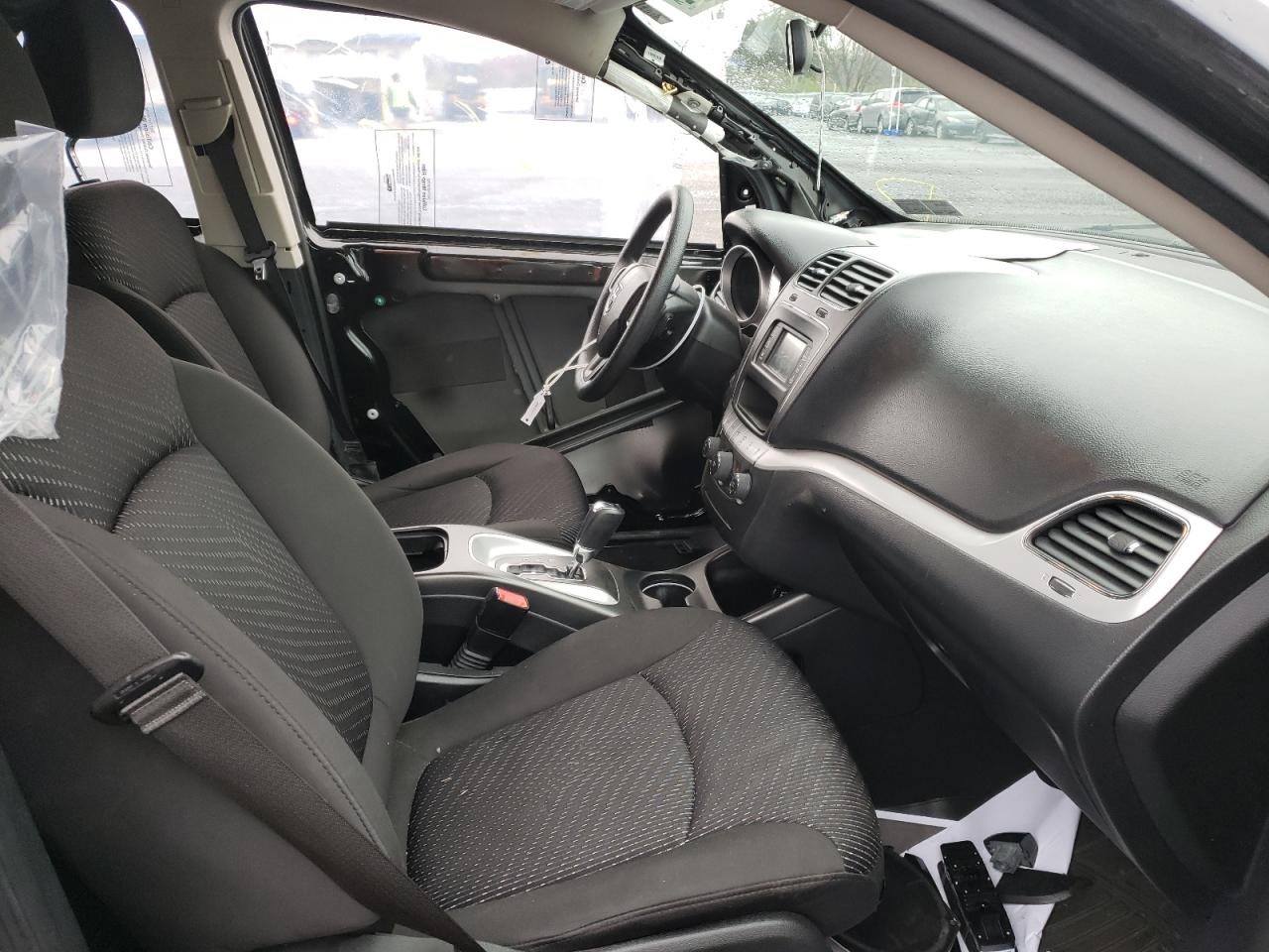 Photo 5 from auction – 2018 DODGE JOURNEY SE with VIN 3C4PDCAB4JT195870