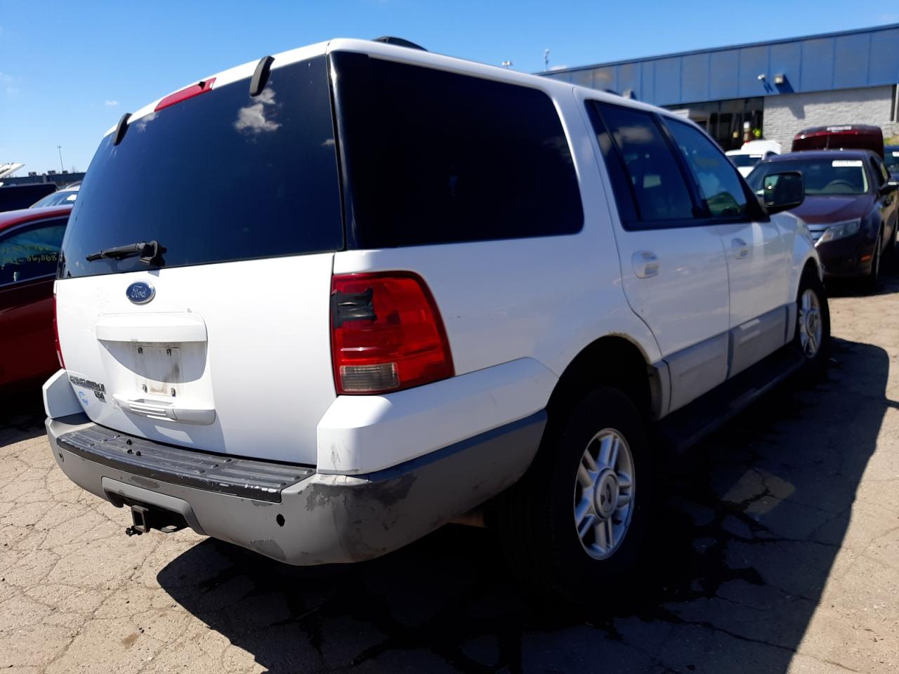 Photo 4 from auction – 2003 FORD EXPEDITION with VIN 1FMEU15W83LA93345