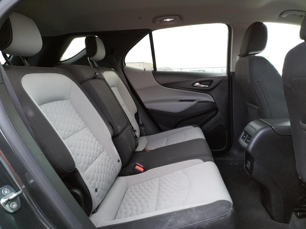Photo 6 from auction – 2019 CHEVROLET EQUINOX LT with VIN 2GNAXUEV7K6188917