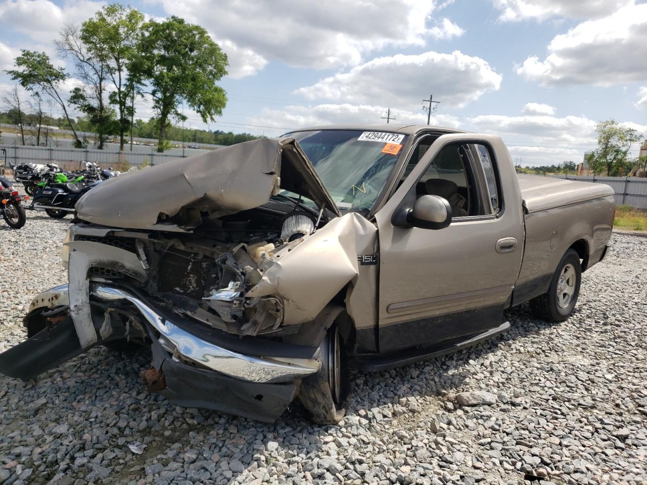 Photo 2 from auction – 2001 FORD F150 with VIN 1FTZX172X1NB81676