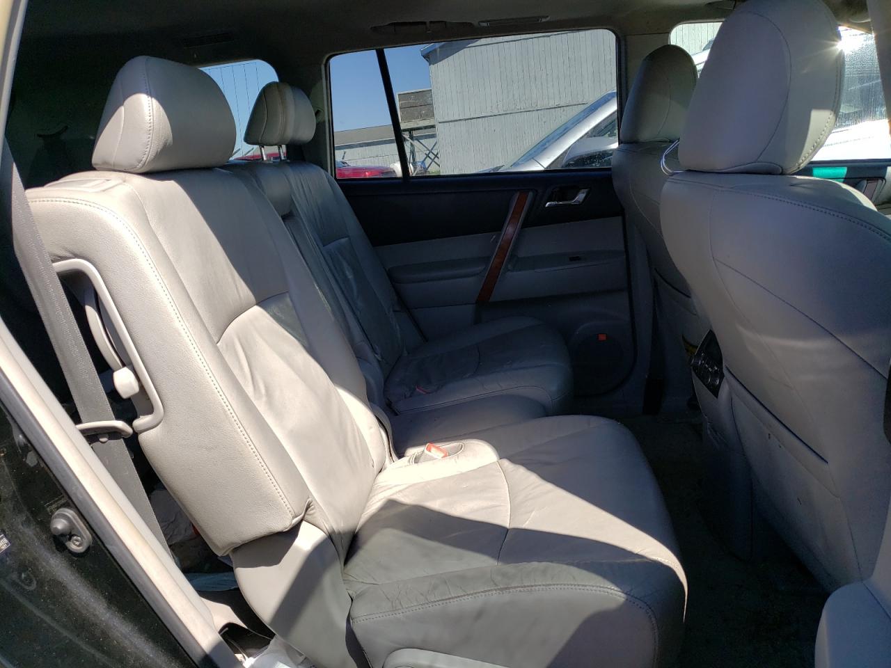 Photo 6 from auction – 2009 TOYOTA HIGHLANDER with VIN JTEES42A492144418