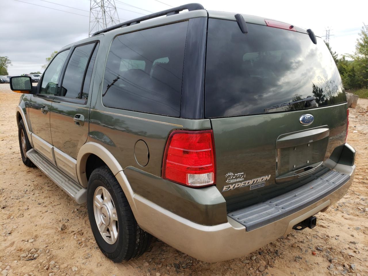 Photo 3 from auction – 2005 FORD EXPEDITION with VIN 1FMPU17535LA48281
