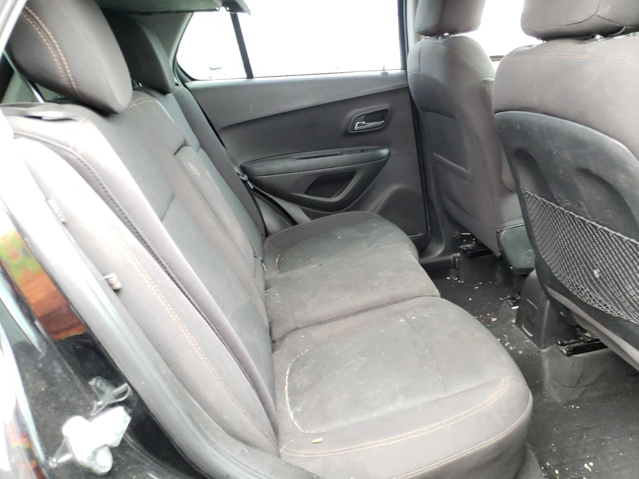 Photo 6 from auction – 2017 CHEVROLET TRAX LS with VIN 3GNCJKSB6HL283112