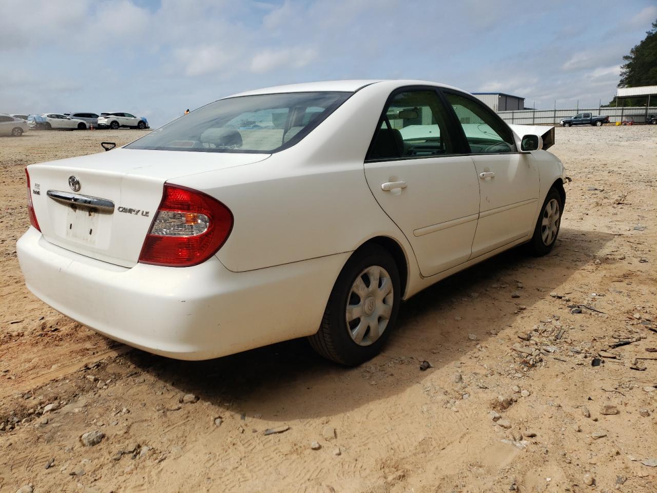 Photo 4 from auction – 2003 TOYOTA CAMRY LE with VIN 4T1BE32K53U124896
