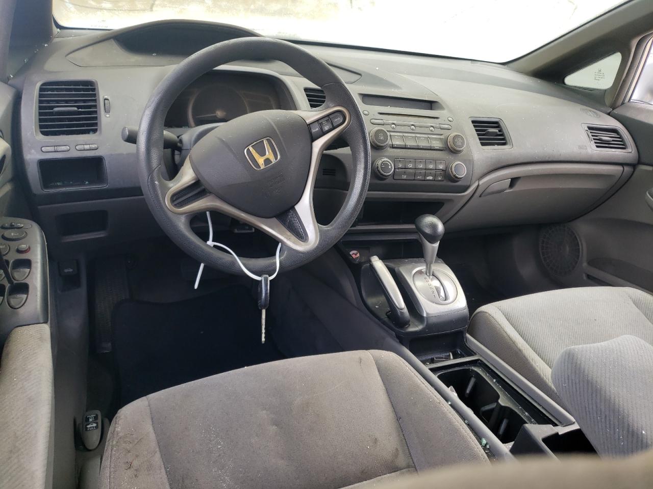 Photo 9 from auction – 2010 HONDA CIVIC LX with VIN 2HGFA1F56AH321619