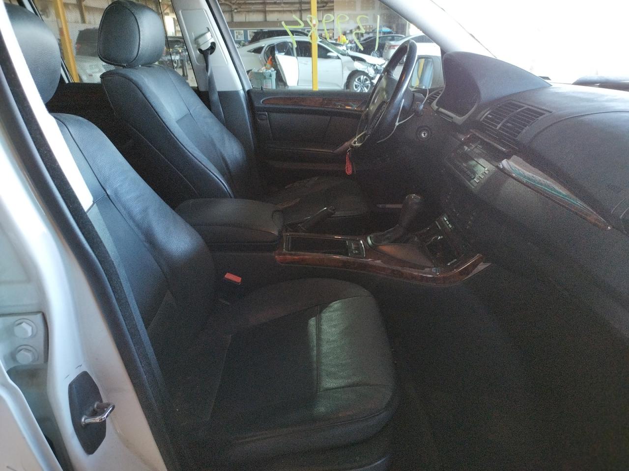 Photo 5 from auction – 2006 BMW X5 3.0I with VIN 5UXFA13546LY45010