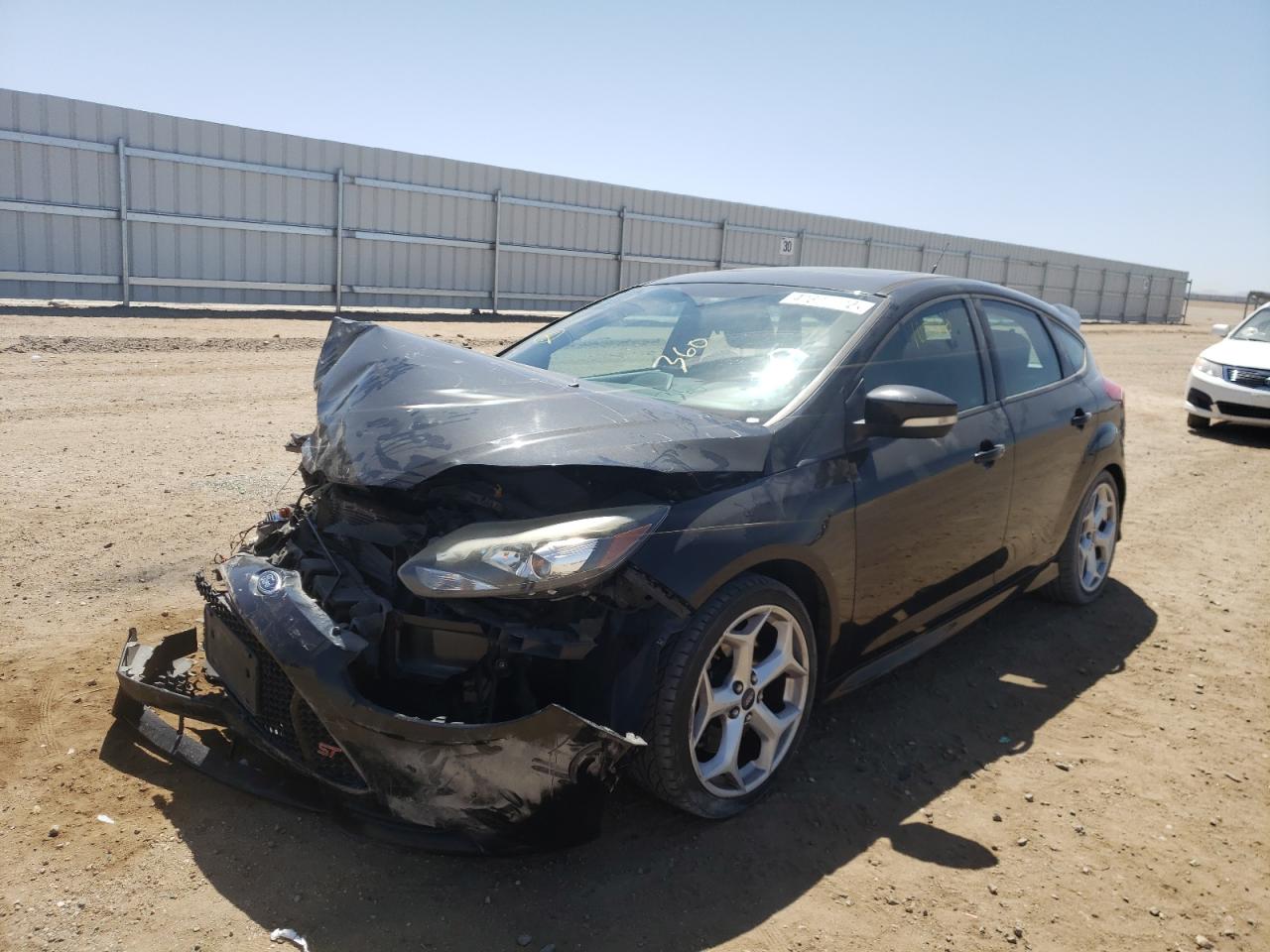 Photo 2 from auction – 2014 FORD FOCUS ST with VIN 1FADP3L95EL198319