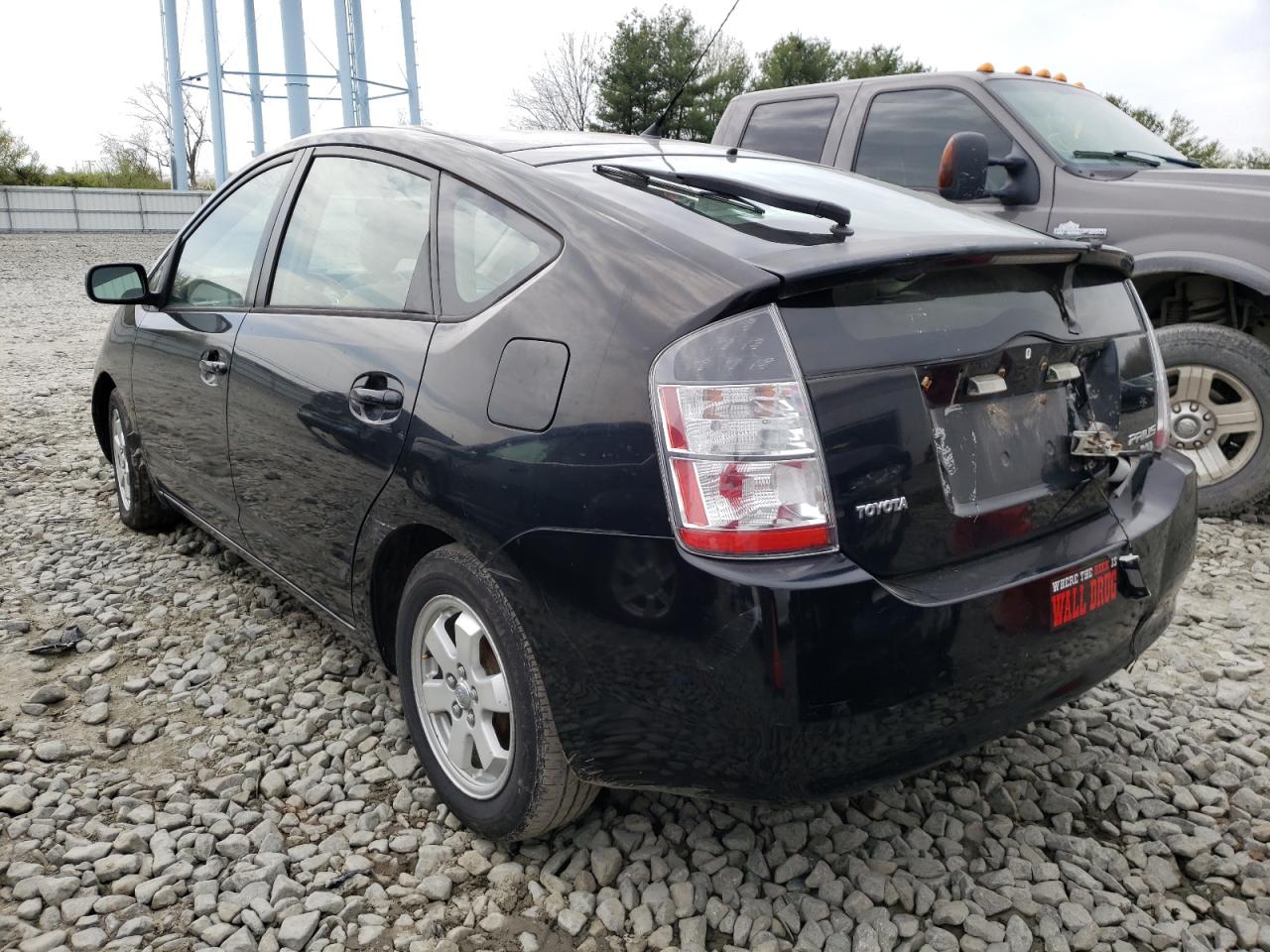 Photo 3 from auction – 2004 TOYOTA PRIUS with VIN JTDKB20UX40064831