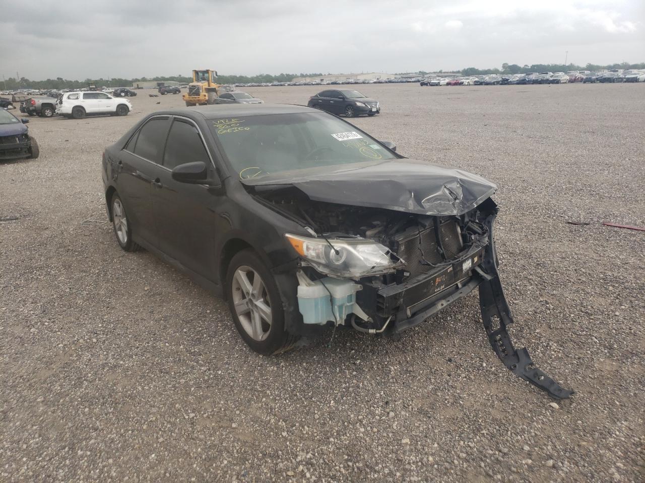 Photo 1 from auction – 2014 TOYOTA CAMRY L with VIN 4T1BF1FK0EU446263