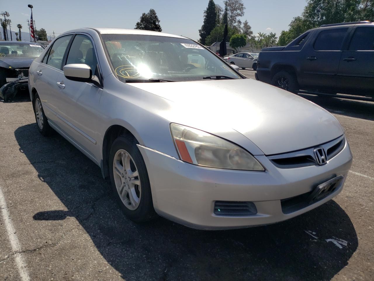 HONDA ACCORD 2007 with VIN JHMCM56337C021948 - Photo from auction