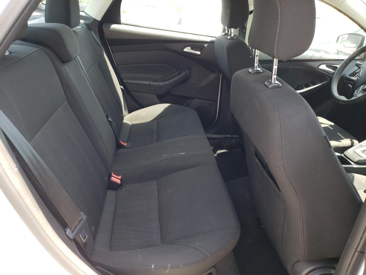 Photo 6 from auction – 2018 FORD FOCUS SE with VIN 1FADP3F22JL291310