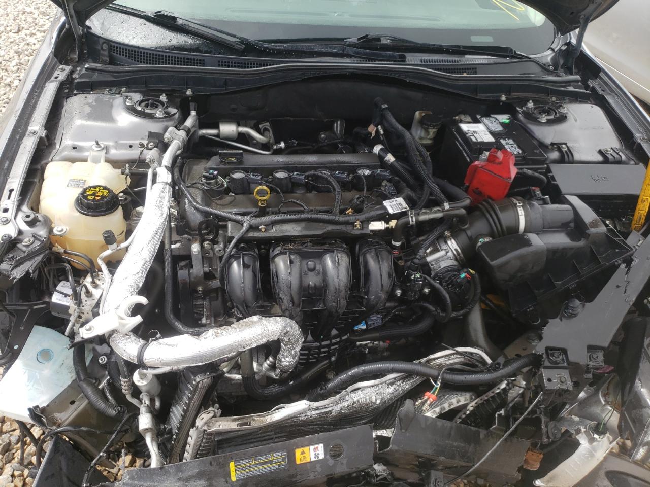 Photo 7 from auction – 2012 FORD FUSION SE with VIN 3FAHP0HA5CR397257