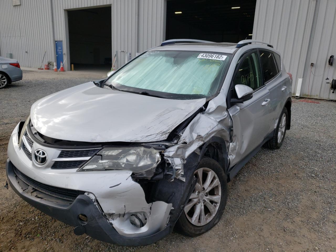 Photo 2 from auction – 2014 TOYOTA RAV4 LIMIT with VIN JTMYFREV5EJ009630