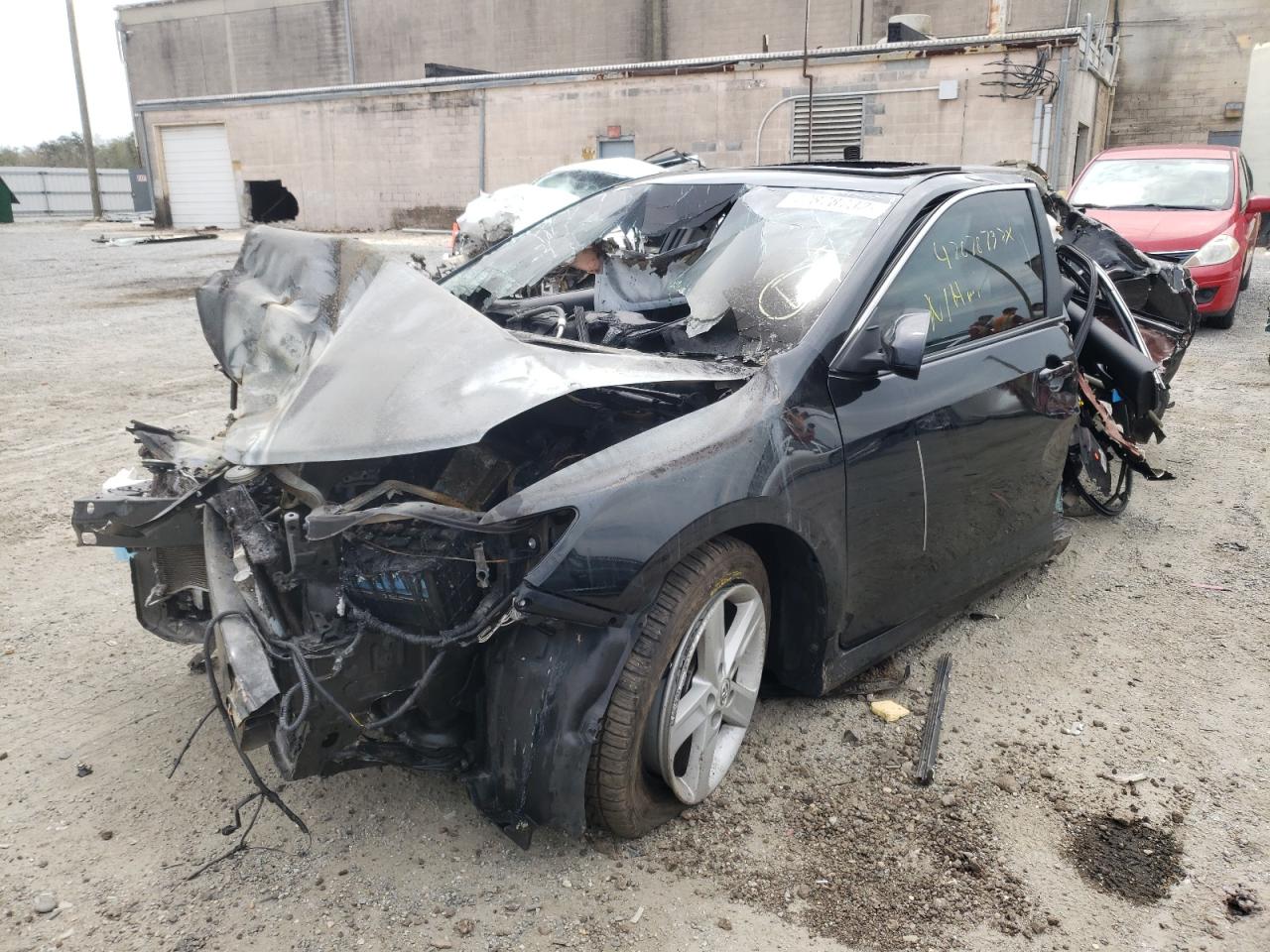 Photo 2 from auction – 2012 TOYOTA CAMRY BASE with VIN 4T1BF1FK0CU121125