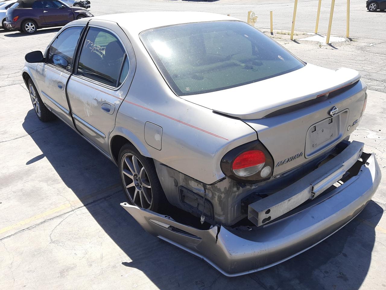 Photo 3 from auction – 2001 NISSAN MAXIMA GXE with VIN JN1CA31D51T827380