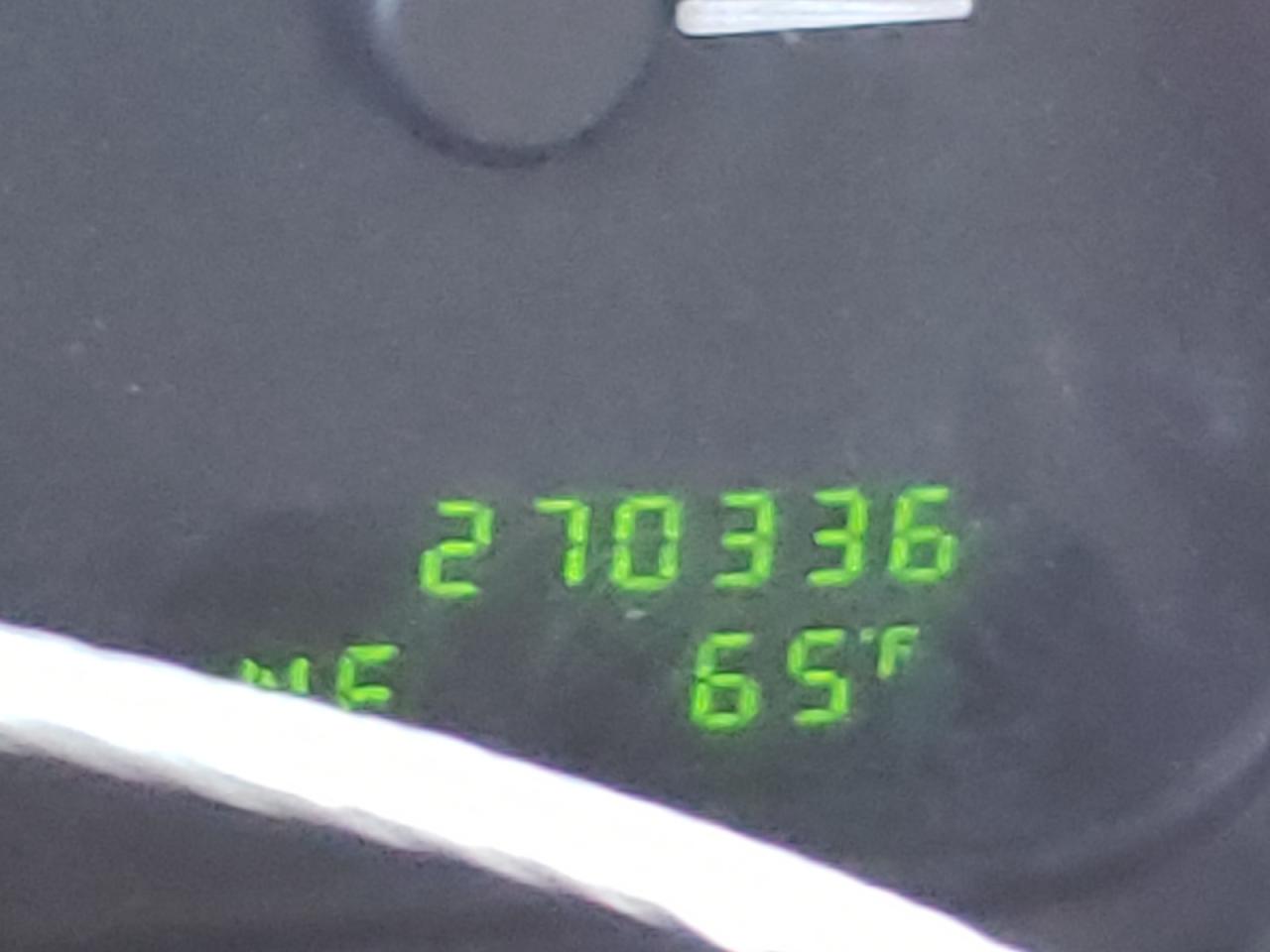 Photo 8 from auction – 2002 FORD EXPLORER with VIN 1FMZU73W32UC44060
