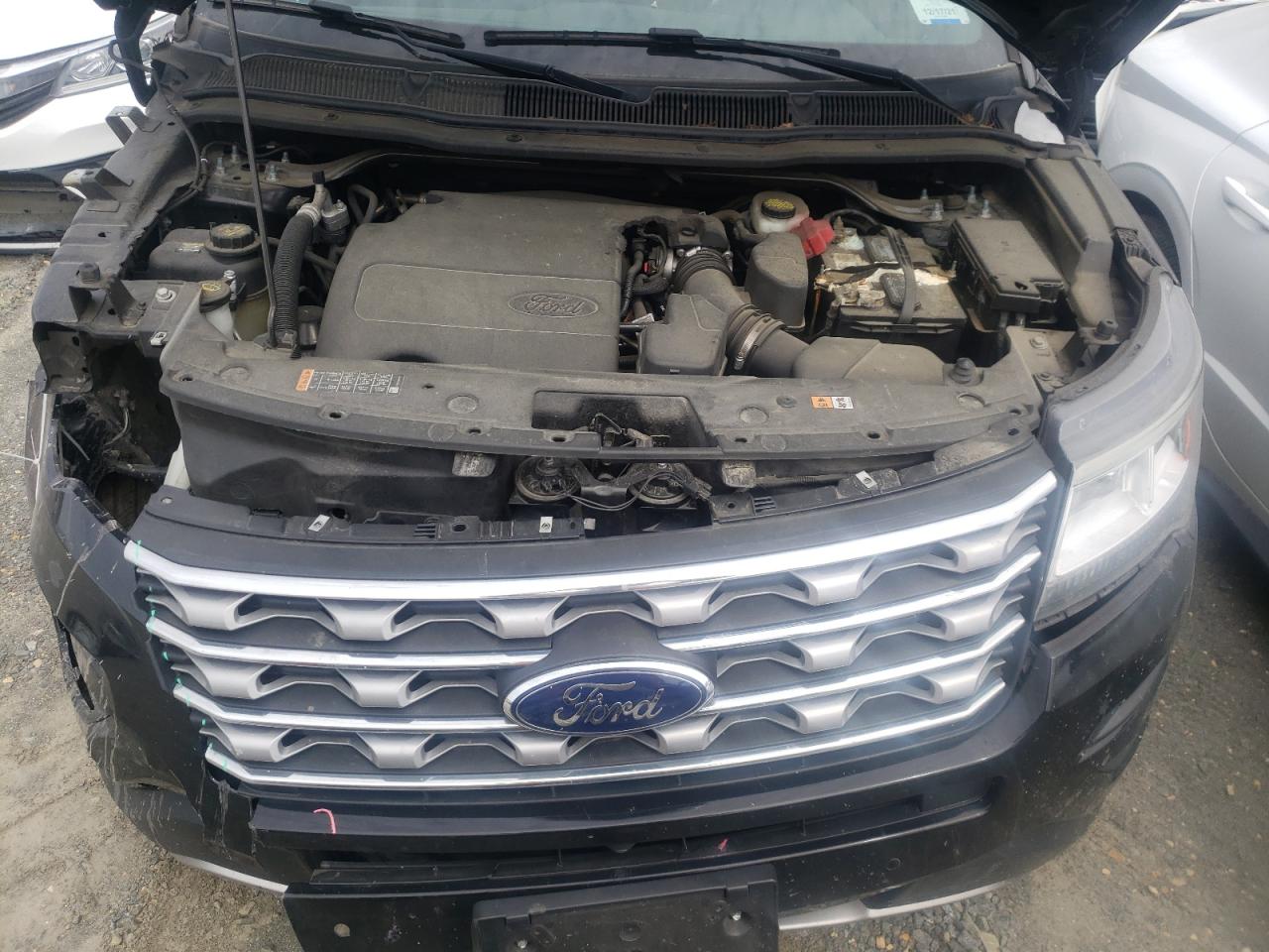 Photo 7 from auction – 2017 FORD EXPLORER L with VIN 1FM5K7F86HGC38195