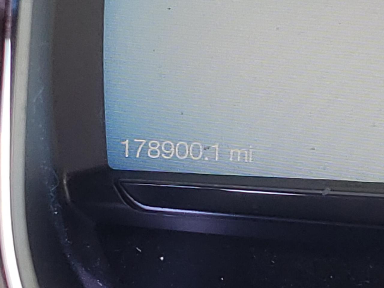 Photo 8 from auction – 2015 FORD TAURUS LIM with VIN 1FAHP2J87FG159375