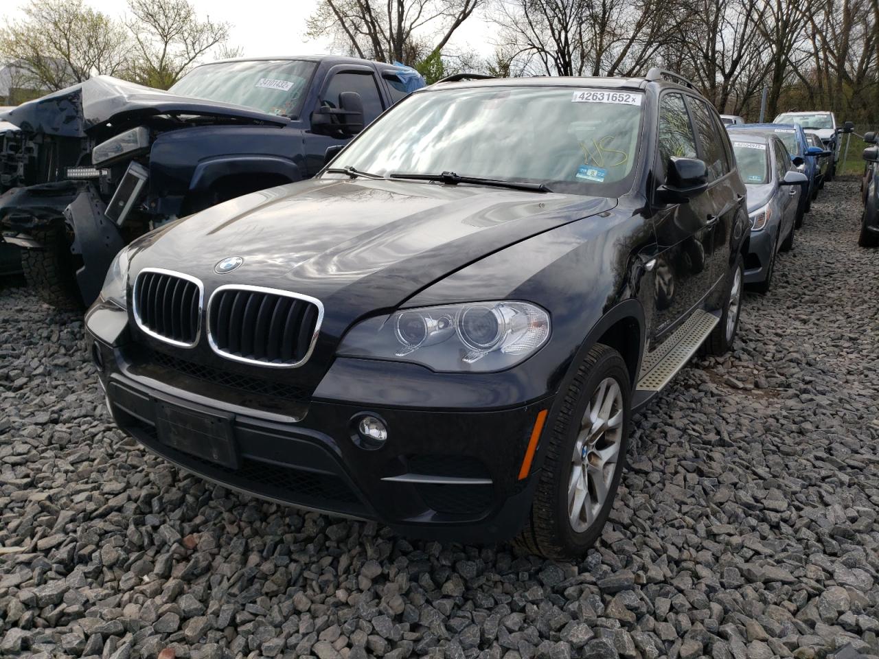 Photo 2 from auction – 2012 BMW X5 XDRIVE3 with VIN 5UXZV4C57CL755235