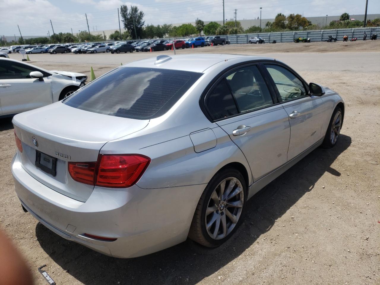Photo 4 from auction – 2012 BMW 328 I with VIN WBA3A5C51CF343431