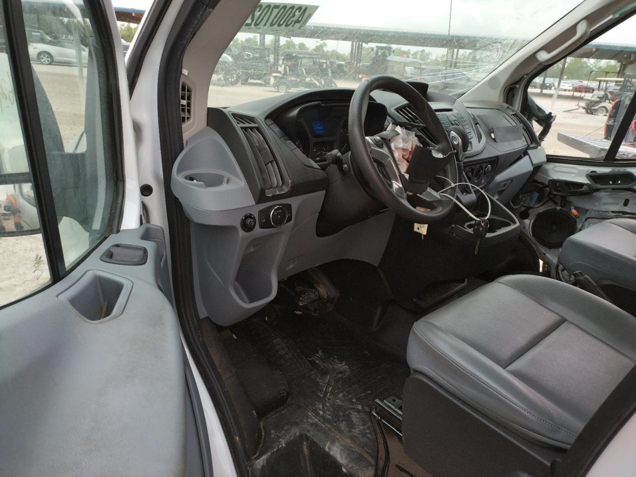 Photo 9 from auction – 2019 FORD TRANSIT T- with VIN 1FTYR1CM6KKA08687
