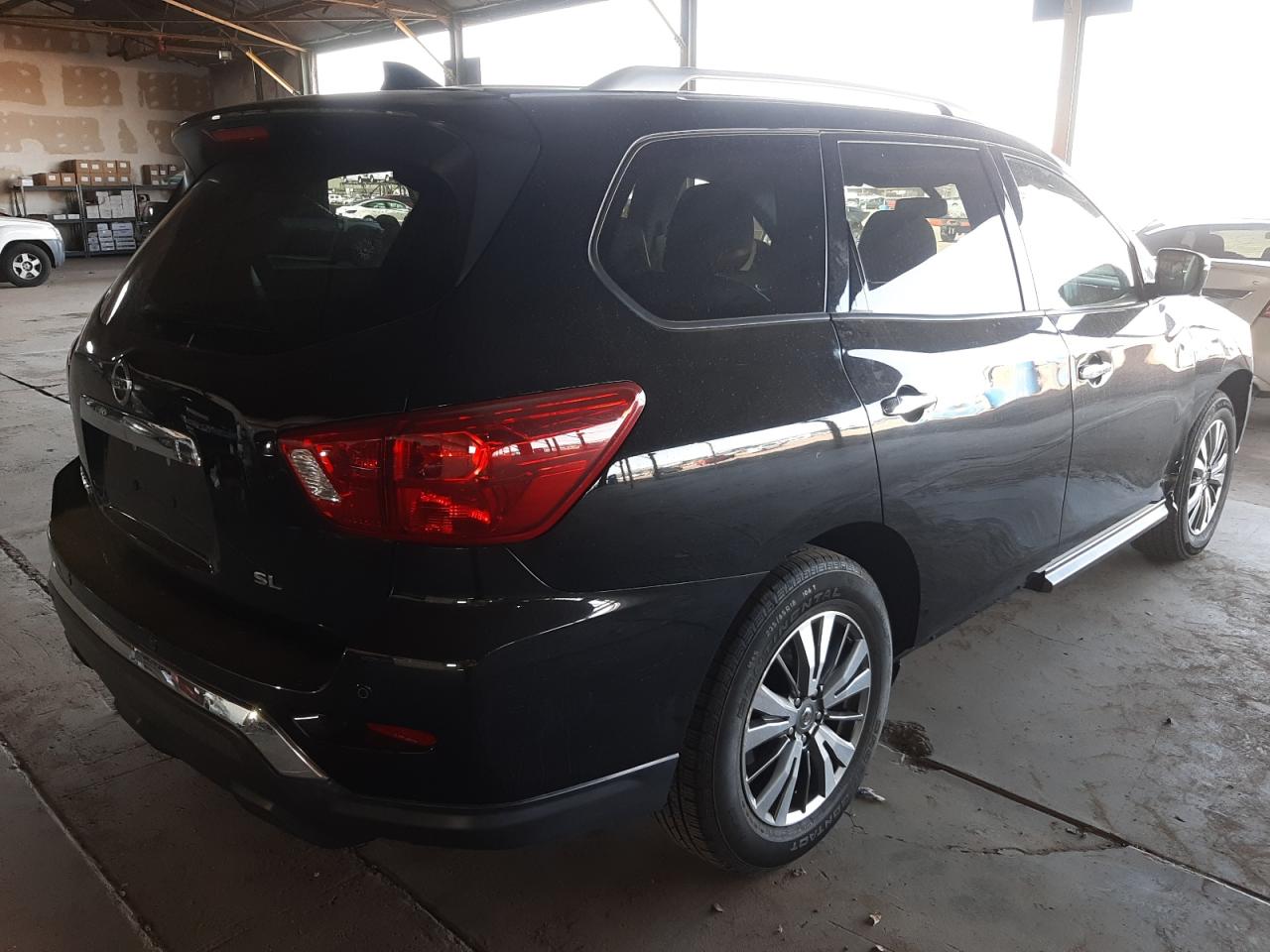 Photo 4 from auction – 2019 NISSAN PATHFINDER with VIN 5N1DR2MN1KC623021