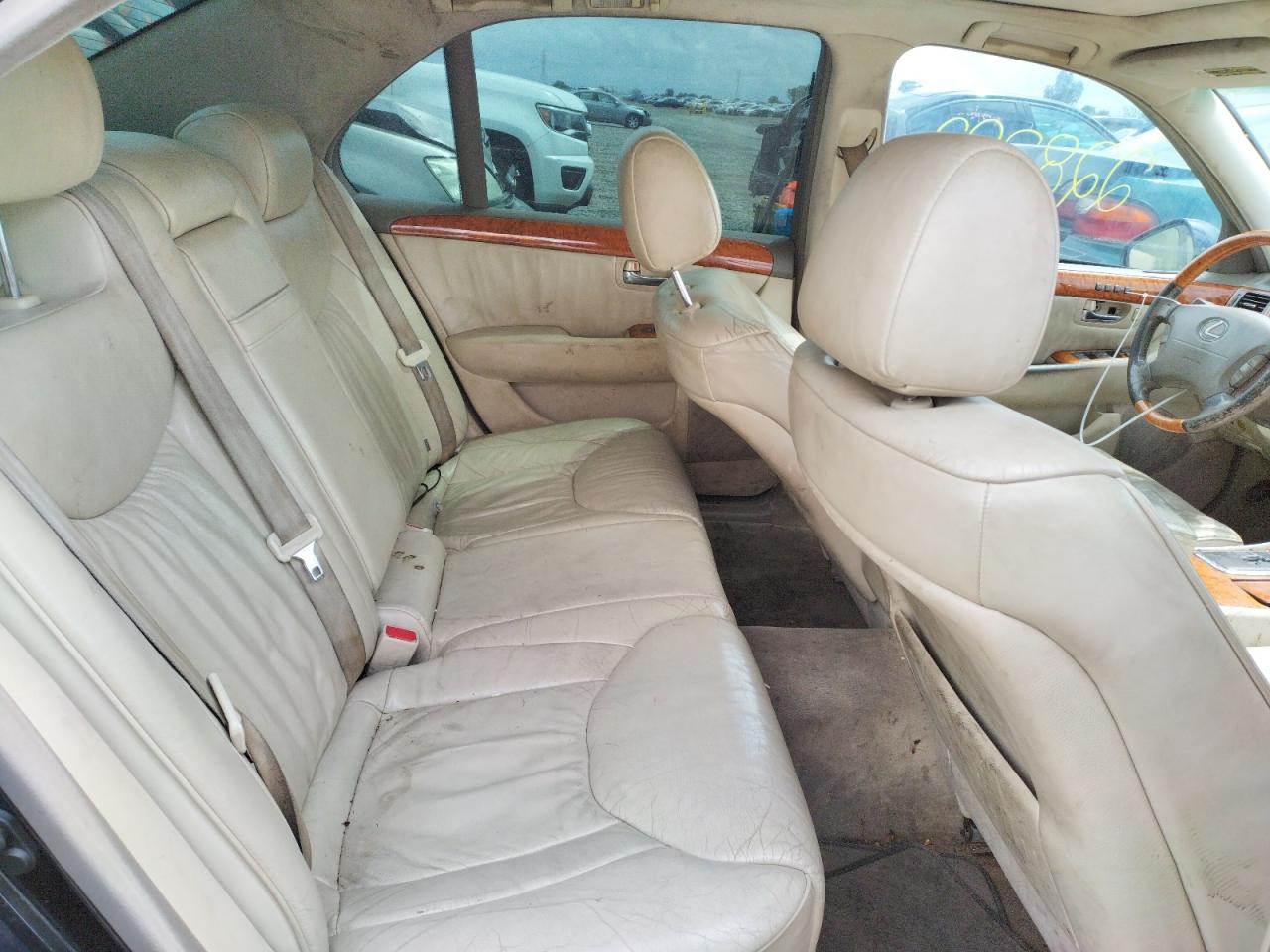 Photo 6 from auction – 2002 LEXUS LS 430 with VIN JTHBN30FX20059266