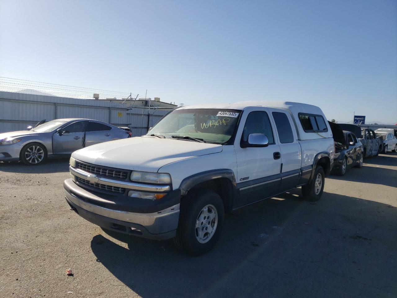 Photo 2 from auction – 2000 CHEVROLET SILVERADO with VIN 2GCEK19T9Y1382743
