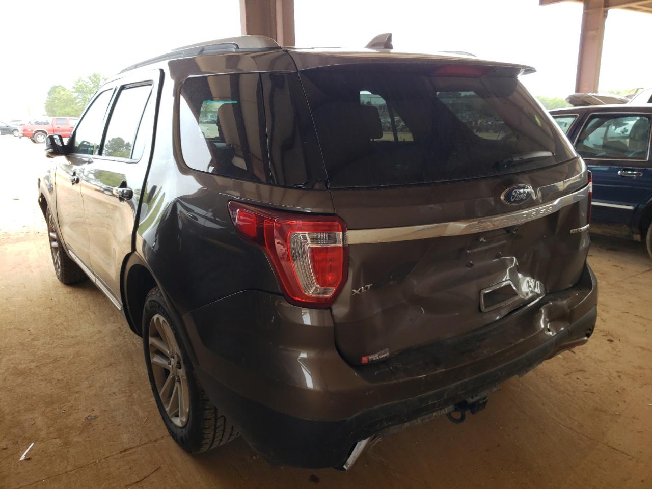 Photo 3 from auction – 2016 FORD EXPLORER X with VIN 1FM5K7D80GGB15543