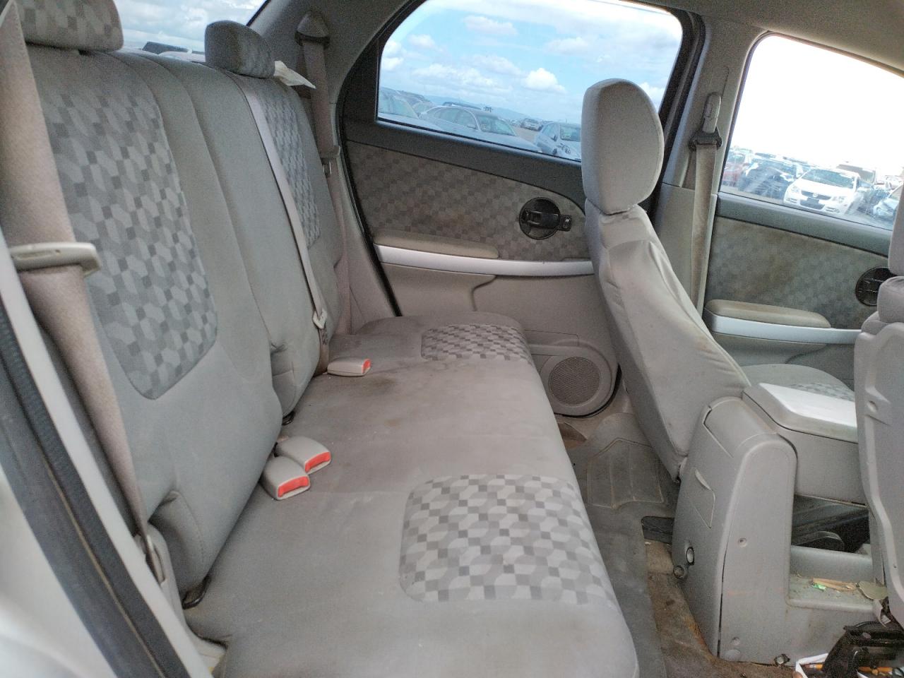 Photo 6 from auction – 2007 CHEVROLET EQUINOX LS with VIN 2CNDL13F276047851