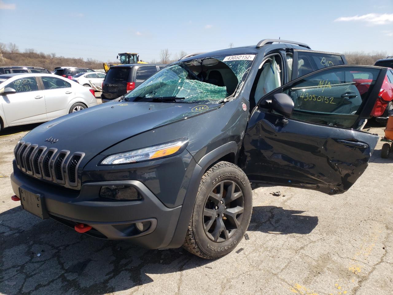 Photo 2 from auction – 2016 JEEP CHEROKEE T with VIN 1C4PJMBSXGW301593