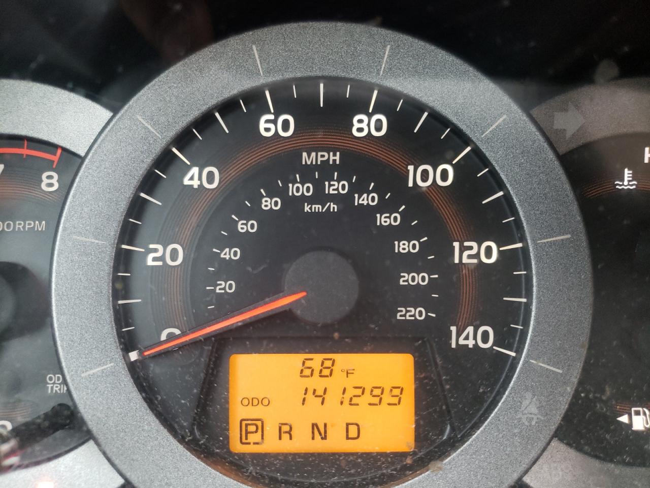 Photo 8 from auction – 2010 TOYOTA RAV4 with VIN JTMBF4DV9AD038258