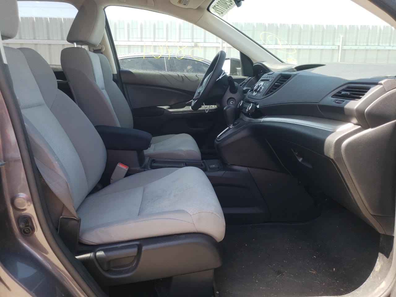 Photo 5 from auction – 2016 HONDA CR-V SE with VIN 5J6RM4H48GL060055