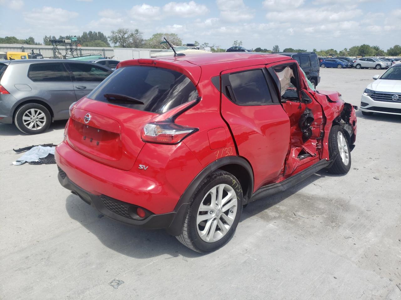 Photo 4 from auction – 2015 NISSAN JUKE S with VIN JN8AF5MR5FT513541