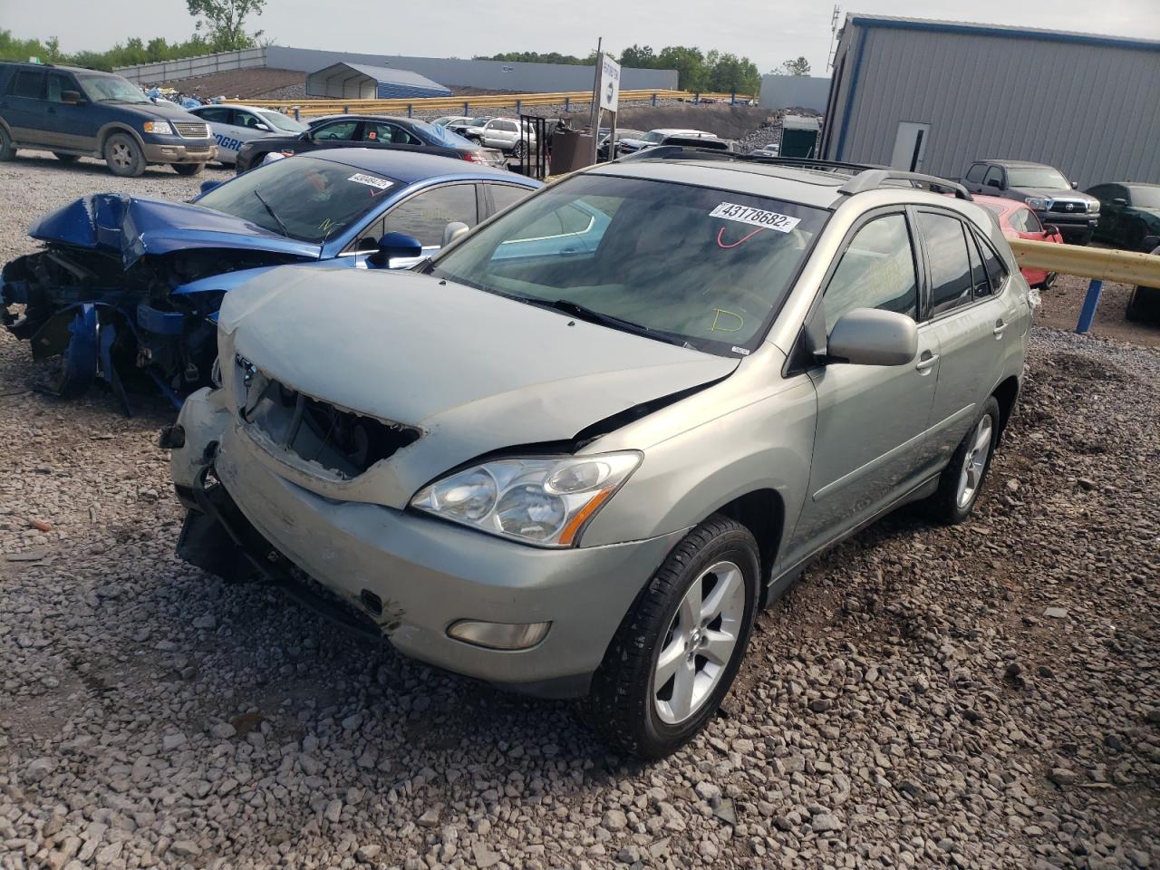 Photo 2 from auction – 2004 LEXUS RX 330 with VIN JTJGA31U040020959