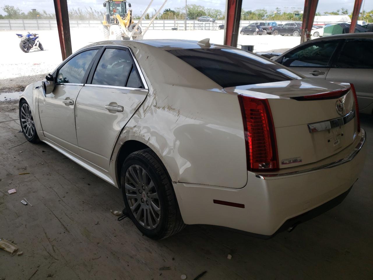 Photo 16 from auction – 2012 CADILLAC CTS PERFOR with VIN 1G6DL5E30C0102639