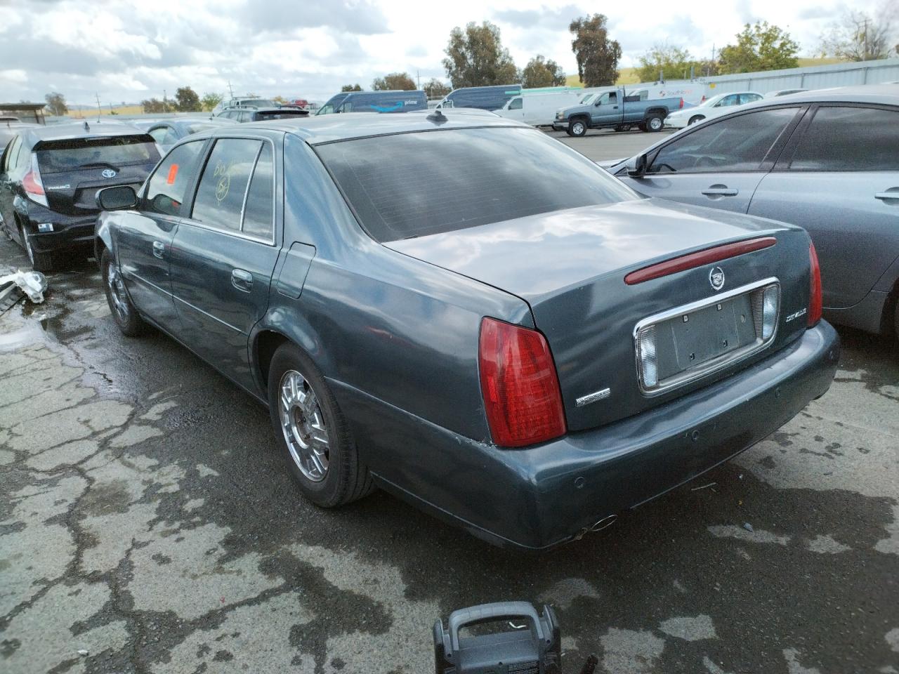 Photo 3 from auction – 2004 CADILLAC DEVILLE with VIN 1G6KD57Y84U115808