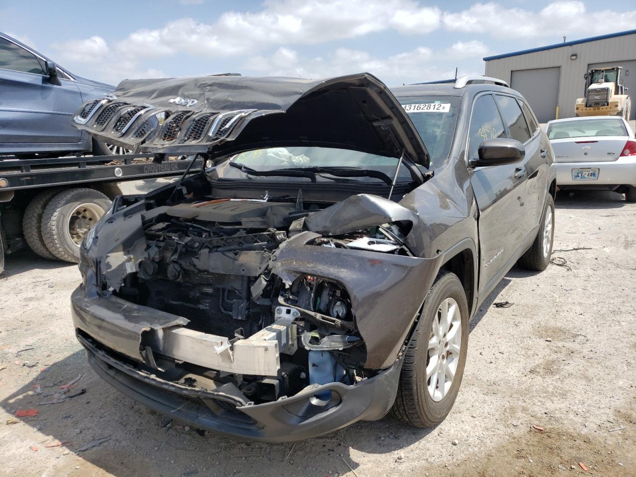 Photo 2 from auction – 2017 JEEP CHEROKEE L with VIN 1C4PJMCSXHW563940