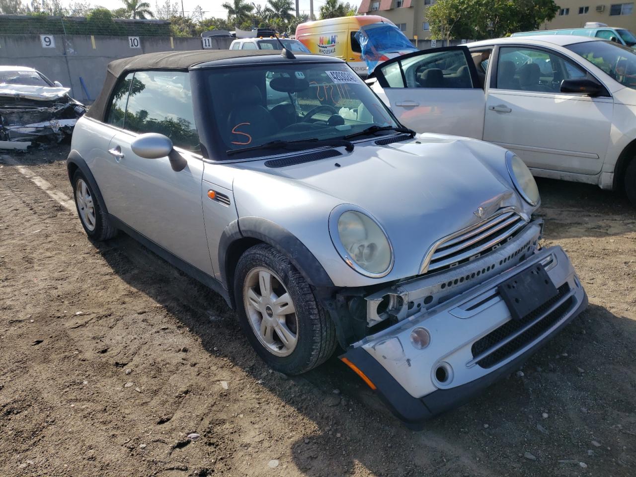 MINI COOPER 2005 with VIN WMWRF33545TG12898 - Photo from auction