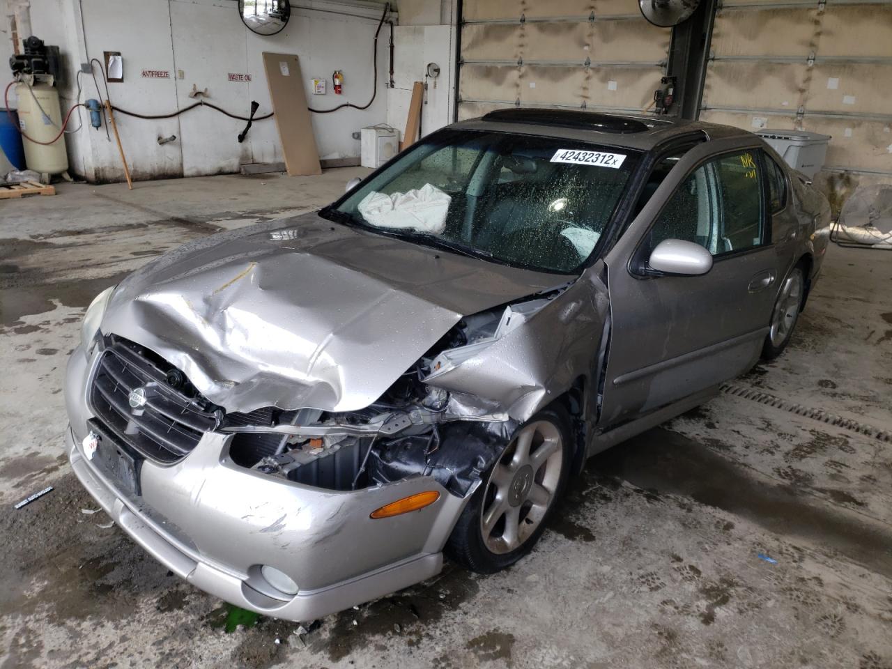 Photo 2 from auction – 2001 NISSAN MAXIMA GXE with VIN JN1CA31A81T308796
