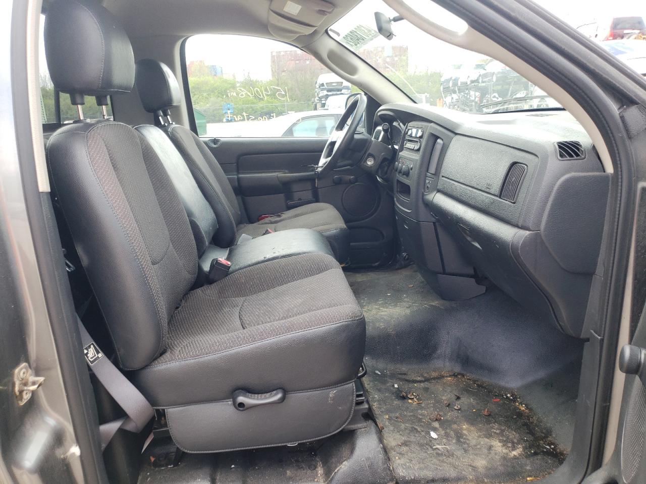 Photo 5 from auction – 2005 DODGE RAM 1500 S with VIN 1D7HA16K55J621417